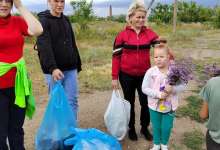 Сегодня работники Дома культуры посёлка Мичуринский приняли участие в акции «Чистая вода».